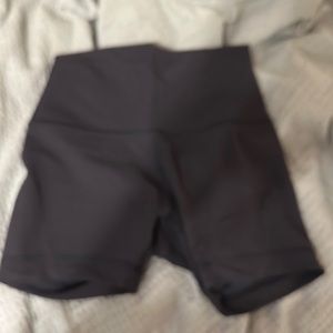 Lulu spandex